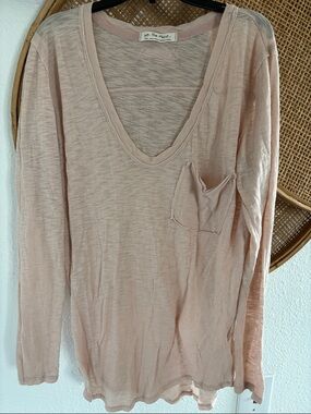 Free People We The Free Pocket Tee V-Neck Pocket Long-Sleeve Top size medium